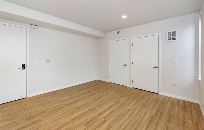 1 bed, 1 bath, 400 sqft, $3,050, Unit 601