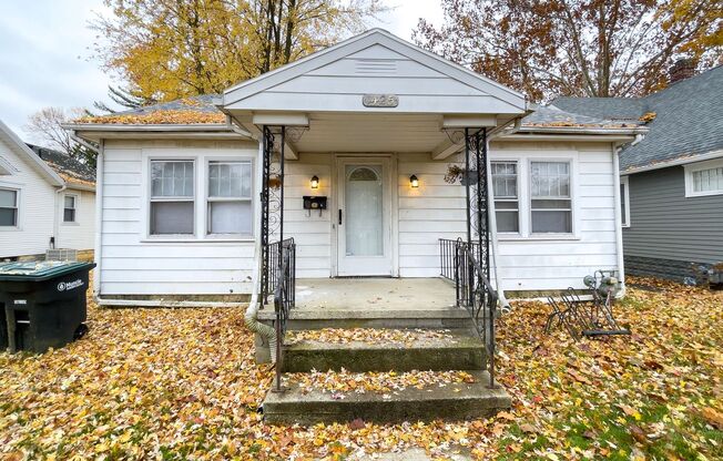 PRELEASING for AUGUST! Close to Campus