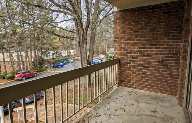 3 beds, 2 baths, $1,400, Unit Unit 202B