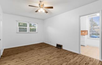 Studio, 1 bath, 403 sqft, $1,695, Unit 01