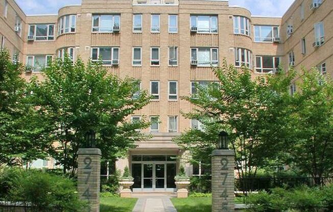 1 bed, 1 bath, 700 sqft, $2,650, Unit 519