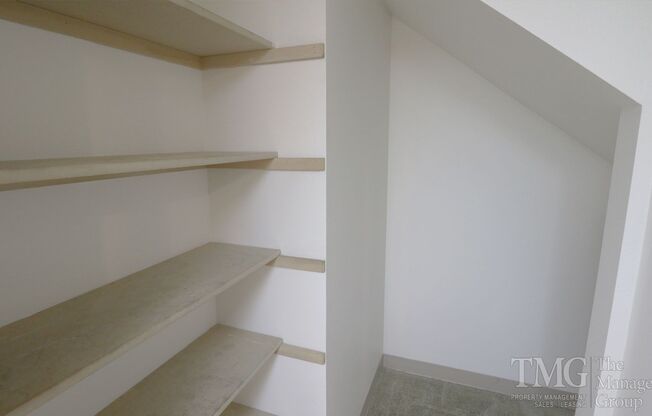 3 beds, 2.5 baths, 1,530 sqft, $2,295, Unit A
