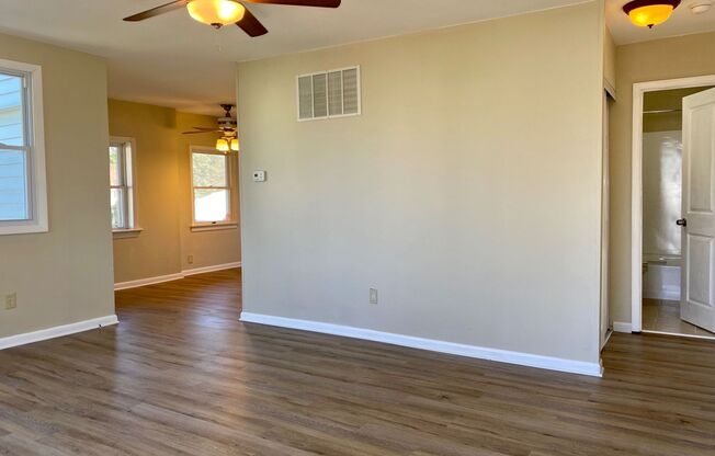 Spacious 3BD/1BA Home with a Huge Fenced Backyard in Essex!