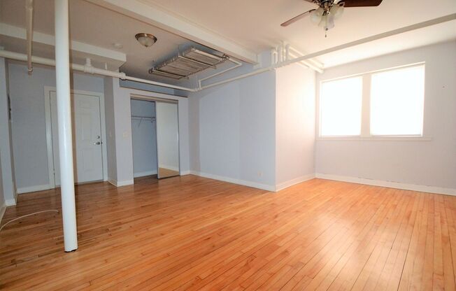 Studio, 1 bath, 600 sqft, $1,350, Unit 4824-GR
