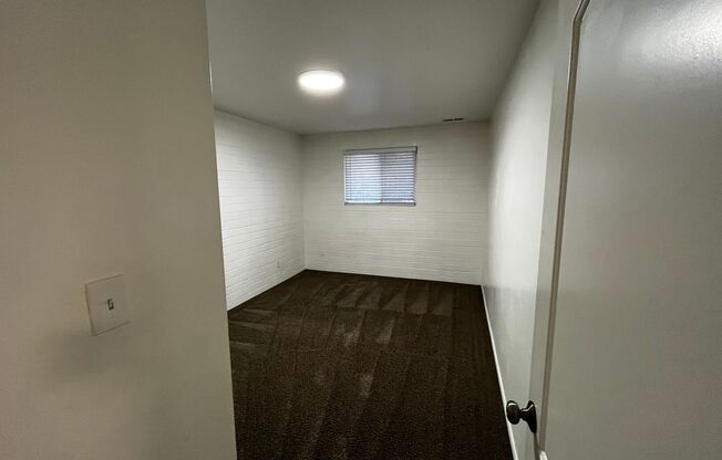 2 beds, 1 bath, $1,195, Unit 265-13