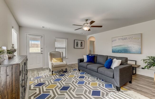 4 beds, 2 baths, 1,724 sqft, $2,145, Unit 505 Beall St