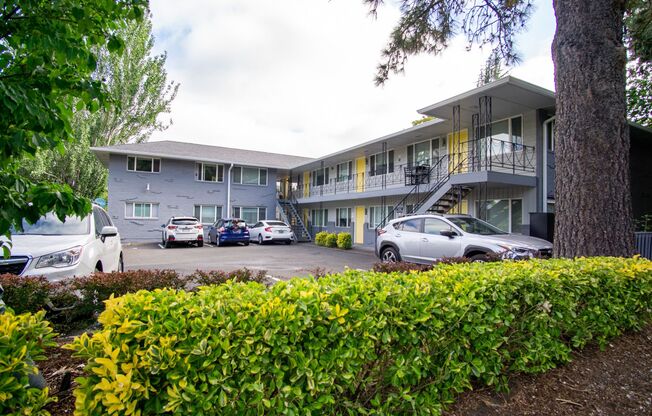 Off SE Belmont: Mid-Century 2Bdr w/ Parking Ready Late November!