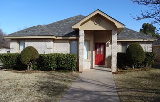 Large Luxurious Home in Whisperwood Subdivision Includes Access To Pool