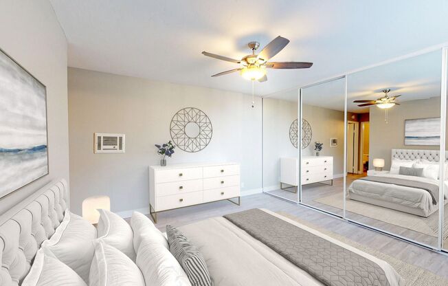 Fleetwood - Luxurious apartment home with patio, A/C, assigned parking in resort-style community