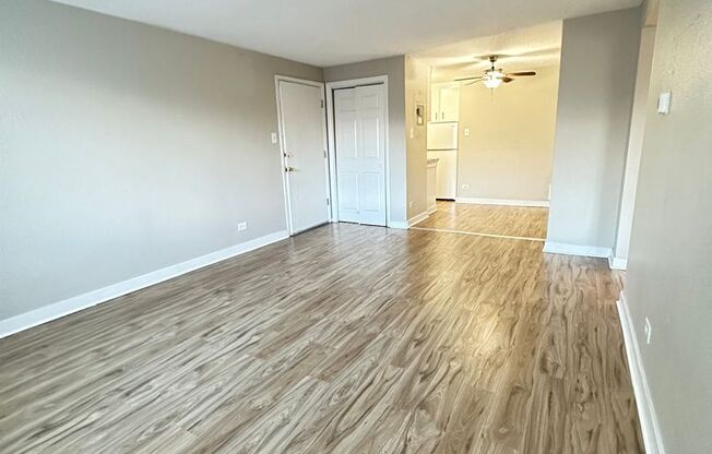 2 beds, 1 bath, 700 sqft, $1,495, Unit 301