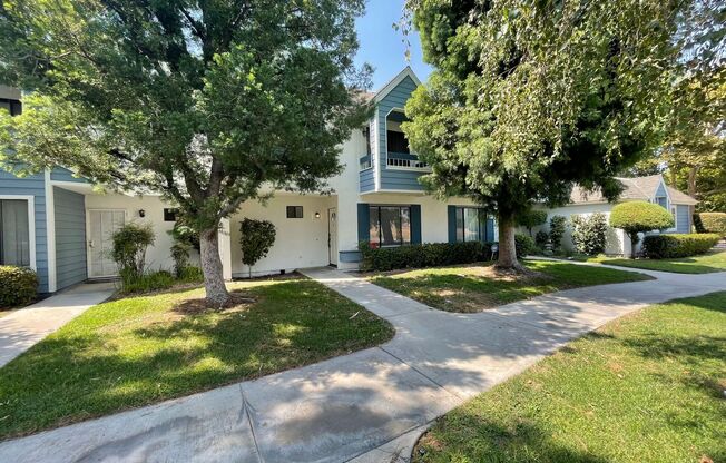 Modern Three Bedroom Three Bathroom Home in Redlands!