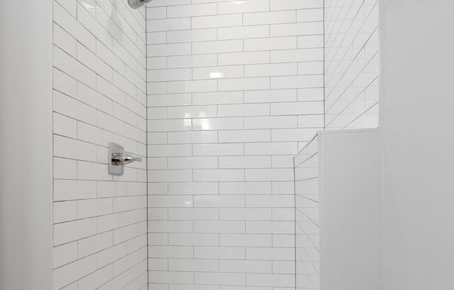 Studio, 1 bath, 360 sqft, $1,650, Unit 304