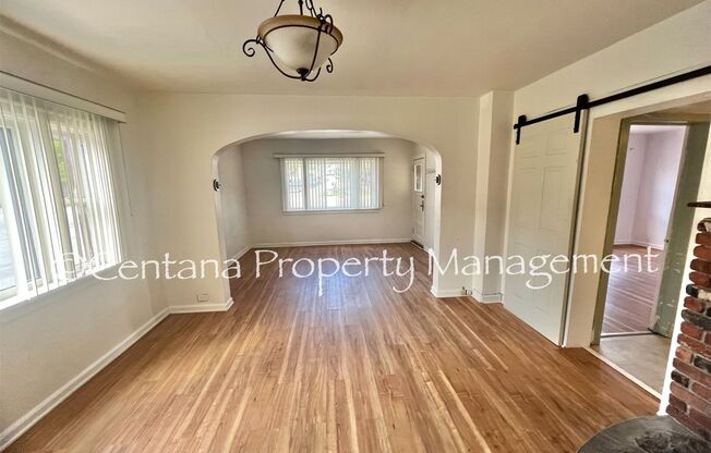 2 beds, 1 bath, 1,110 sqft, $1,200, Unit House