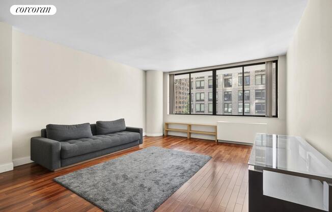 1 bed, 1.5 baths, 818 sqft, $5,595, Unit 6B