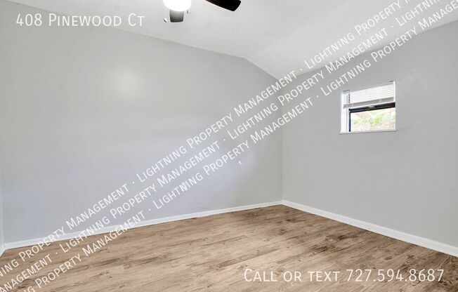 408 PINEWOOD CT