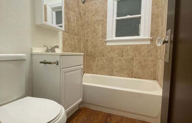 Studio, 1 bath, 425 sqft, $1,745, Unit 214