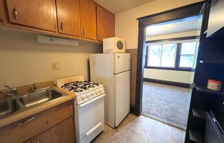 Studio, 1 bath, $725, Unit A1134-5