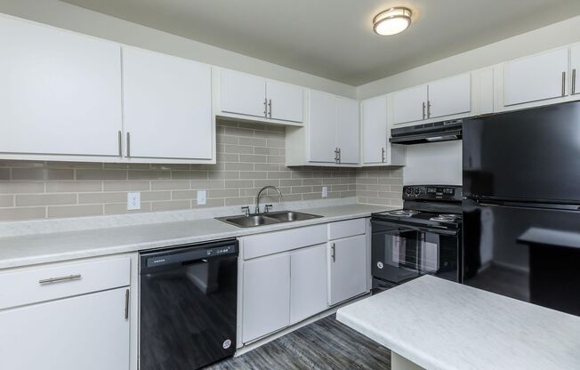 1 bed, 1 bath, 524 sqft, $1,199