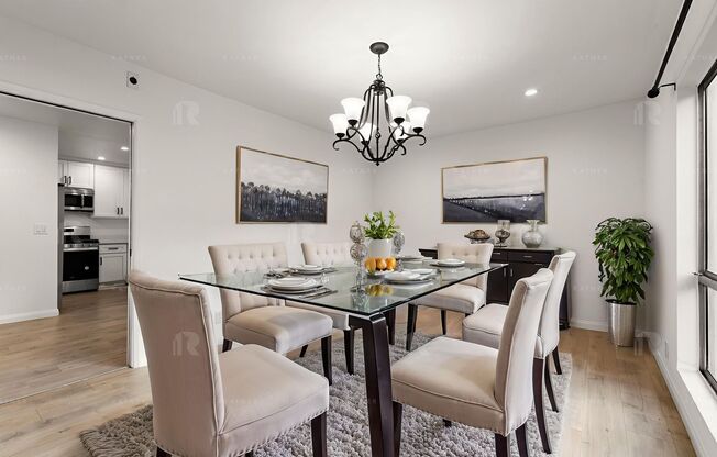 (Ellie:B) 148 S. Oakhurst Drive
