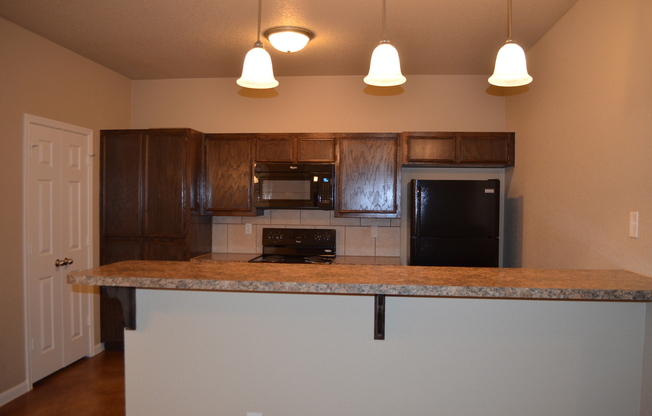 3 beds, 2 baths, 1,310 sqft, $1,395, Unit B - MAKE READY/NOT SHOWABLE