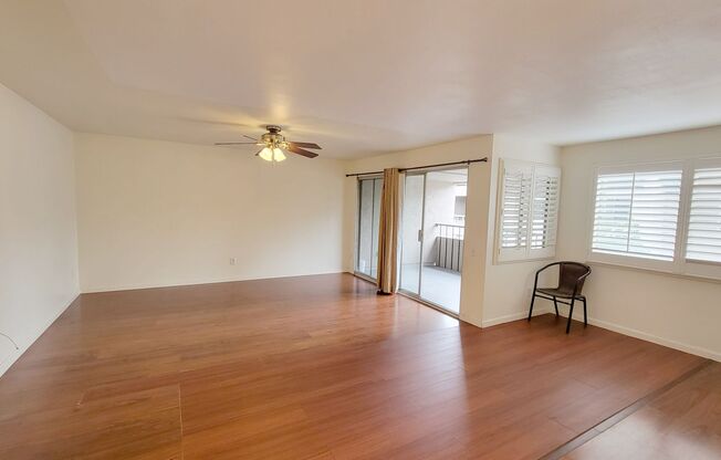3 bd/2 ba Townhouse close to USD.