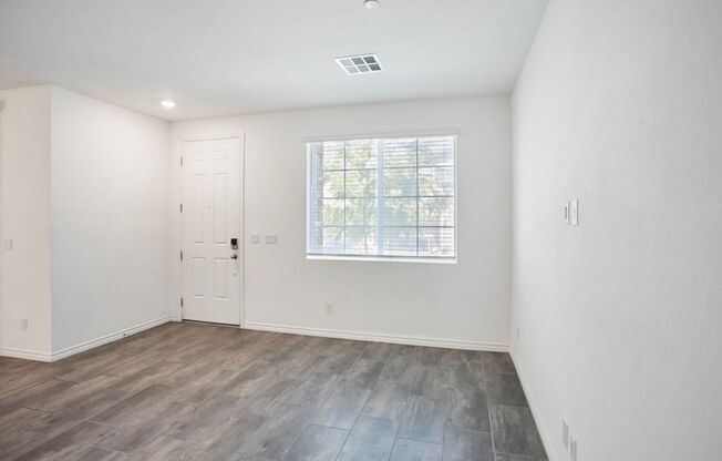 3 beds, 2.5 baths, $2,150, Unit # 87
