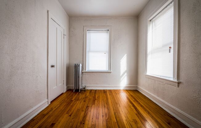 8001 S Ellis