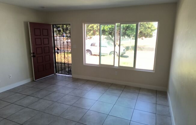 Fully Remodeled 3 bed 1 Bath Duplex Available for Rent in Chula Vista