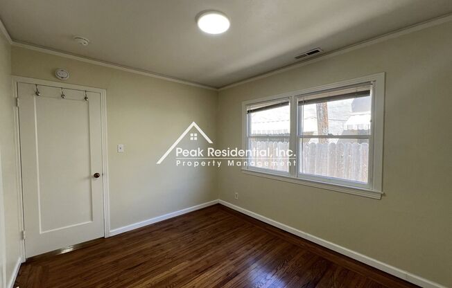 2 beds, 1 bath, $2,195