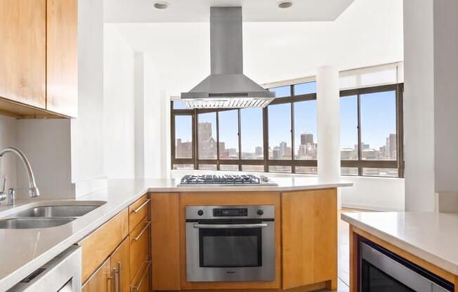 3 beds, 2.5 baths, 1,414 sqft, $11,995, Unit 18KL