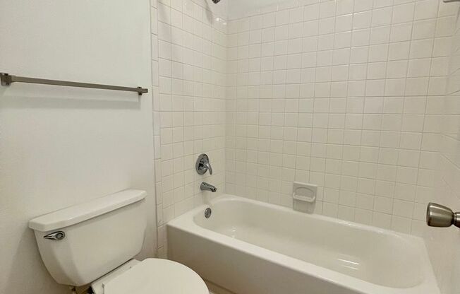 1 bed, 1 bath, 710 sqft, $1,025, Unit 251