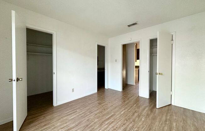 1 bed, 1 bath, 406 sqft, $650, Unit APT B