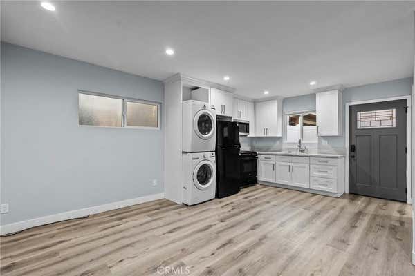 Studio, 1 bath, 360 sqft, $2,150