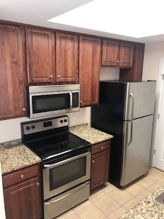 1 bed, 1 bath, $1,600, Unit # 208