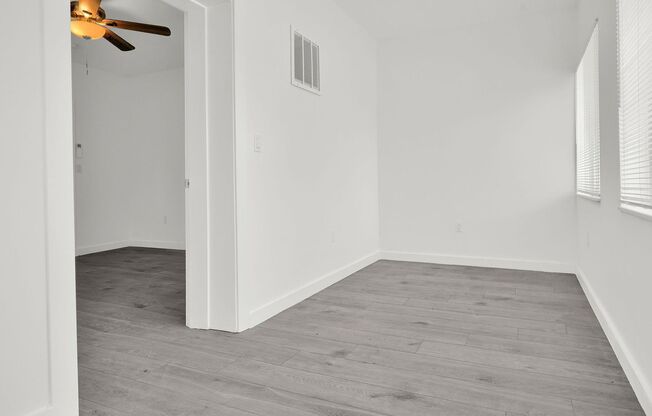 600 NW 25 CT