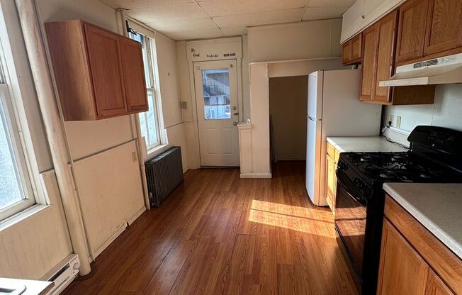 5 beds, 1 bath, $1,450