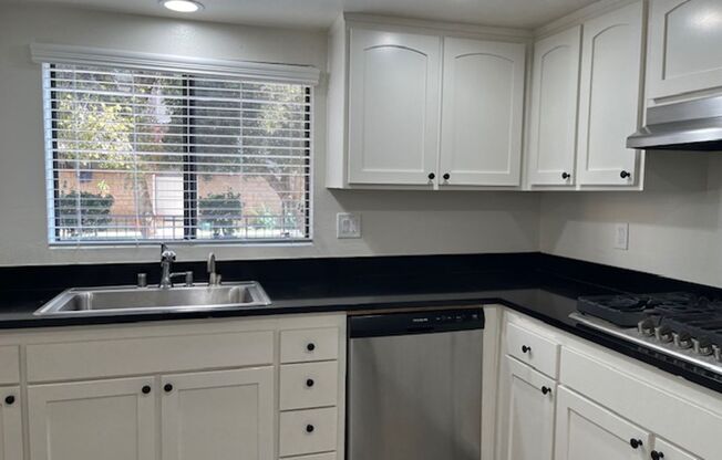 2 beds, 2.5 baths, 1,102 sqft, $2,695, Unit 114