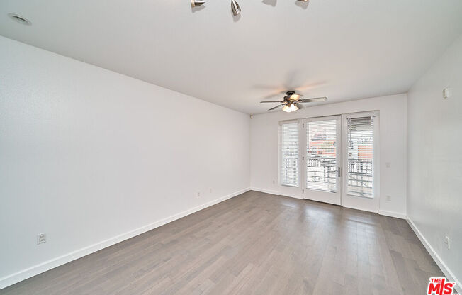 1 bed, 1 bath, 700 sqft, $2,700, Unit 103