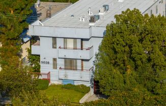 5038 Cahuenga