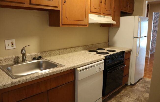 1 bed, 1 bath, 775 sqft, $850, Unit 3610 #02