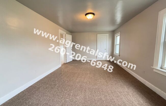 3 beds, 1 bath, $1,300