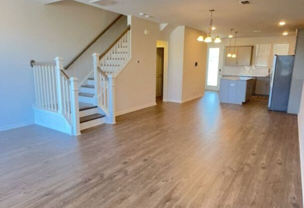 Stunning 2 Bed 2.5 Bath Townhome!