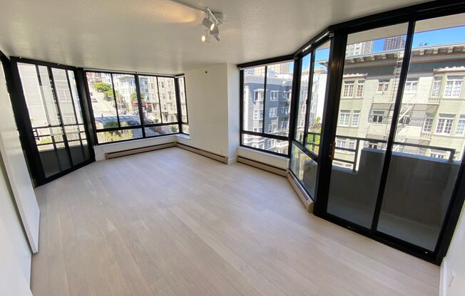 Advent - Low Deposit, Parking & Internet Included!