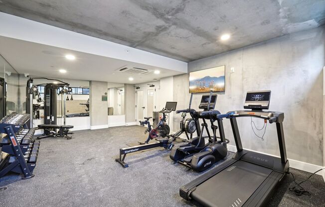 1 bed, 1 bath, 582 sqft, $3,449, Unit 702