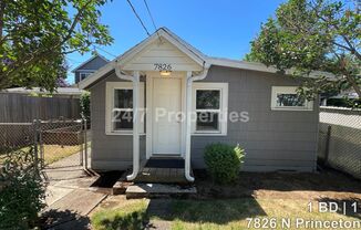Cozy 1 BD | 1 BA House w/ Front & Back Yards - Cathedral Park