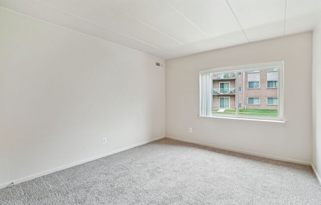 1 bed, 1 bath, 704 sqft, $1,450, Unit A12