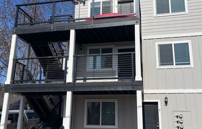 1 bed, 1 bath, $1,750