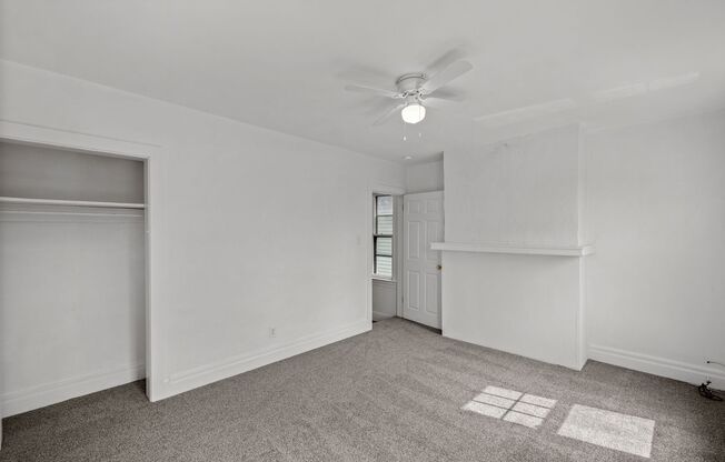 2 beds, 1 bath, $1,199