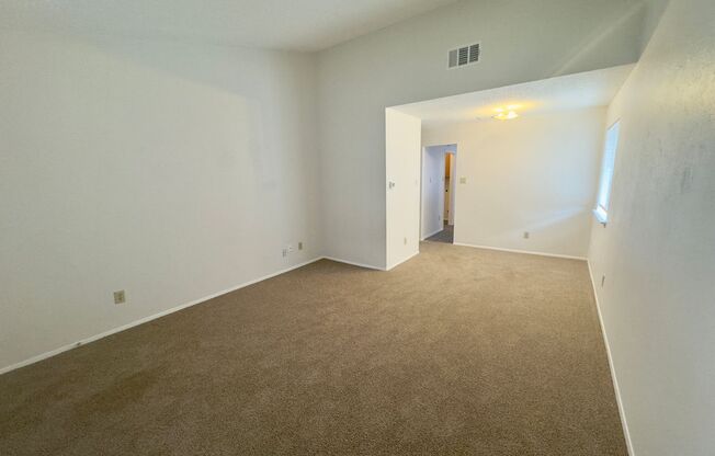 2 beds, 1 bath, 804 sqft, $1,450, Unit A