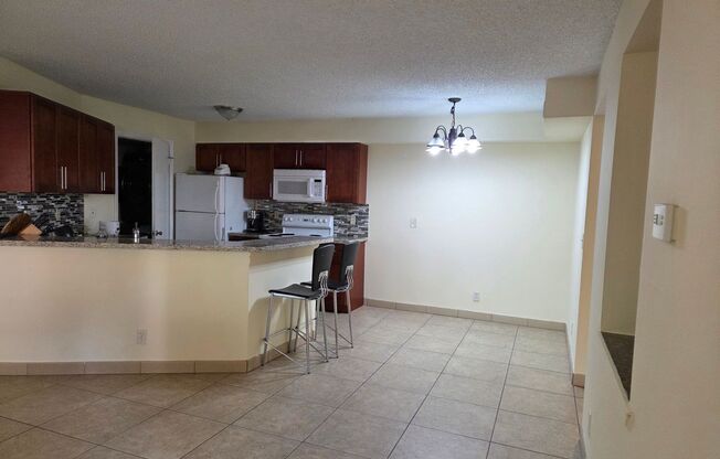 Upgraded 2BR/2BA – Gated Community, Great Amenities!